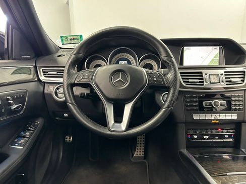 Used 2014 Mercedes-Benz E 350 4MATIC Wagon image 46