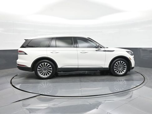 Used 2020 Lincoln Aviator Reserve w/ Class IV Trailer Tow Package image 18