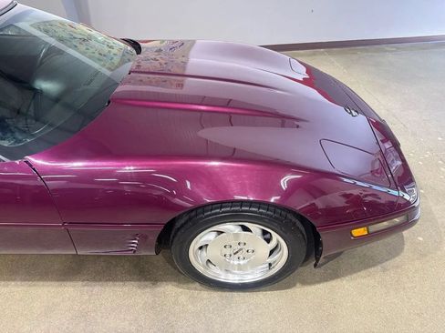 Used 1995 Chevrolet Corvette Coupe RWD image 41