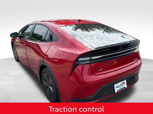 Used 2025 Toyota Prius Plug-In Hybrid FWD image 8