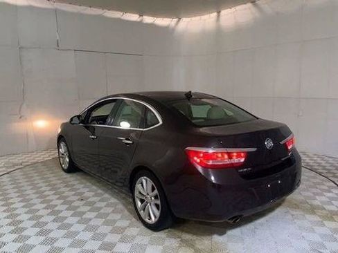 Used 2013 Buick Verano Leather FWD image 9