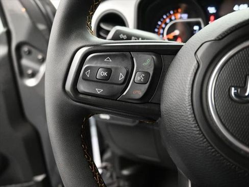 Certified 2024 Jeep Gladiator Sport image 6