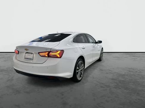 Used 2024 Chevrolet Malibu LT image 3