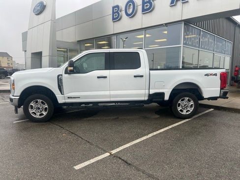 Used 2025 Ford F250 XLT image 2