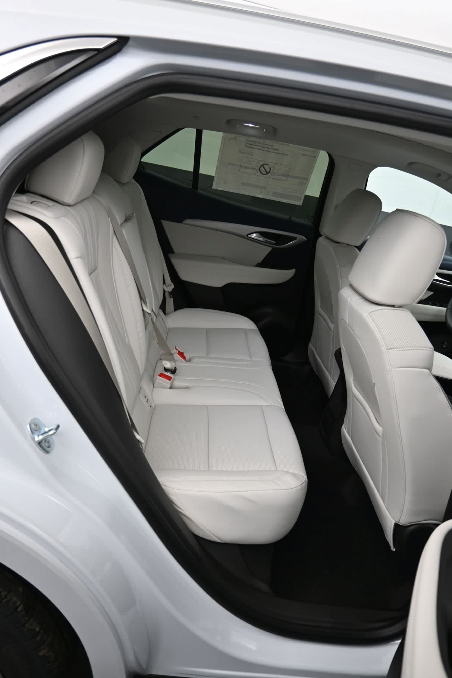 Used 2026 Buick Envision Avenir AWD/4WD image 12