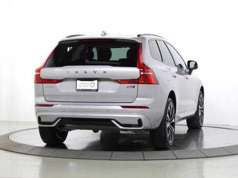 Certified 2023 Volvo XC60 B5 Plus w/ Climate Package AWD/4WD image 12