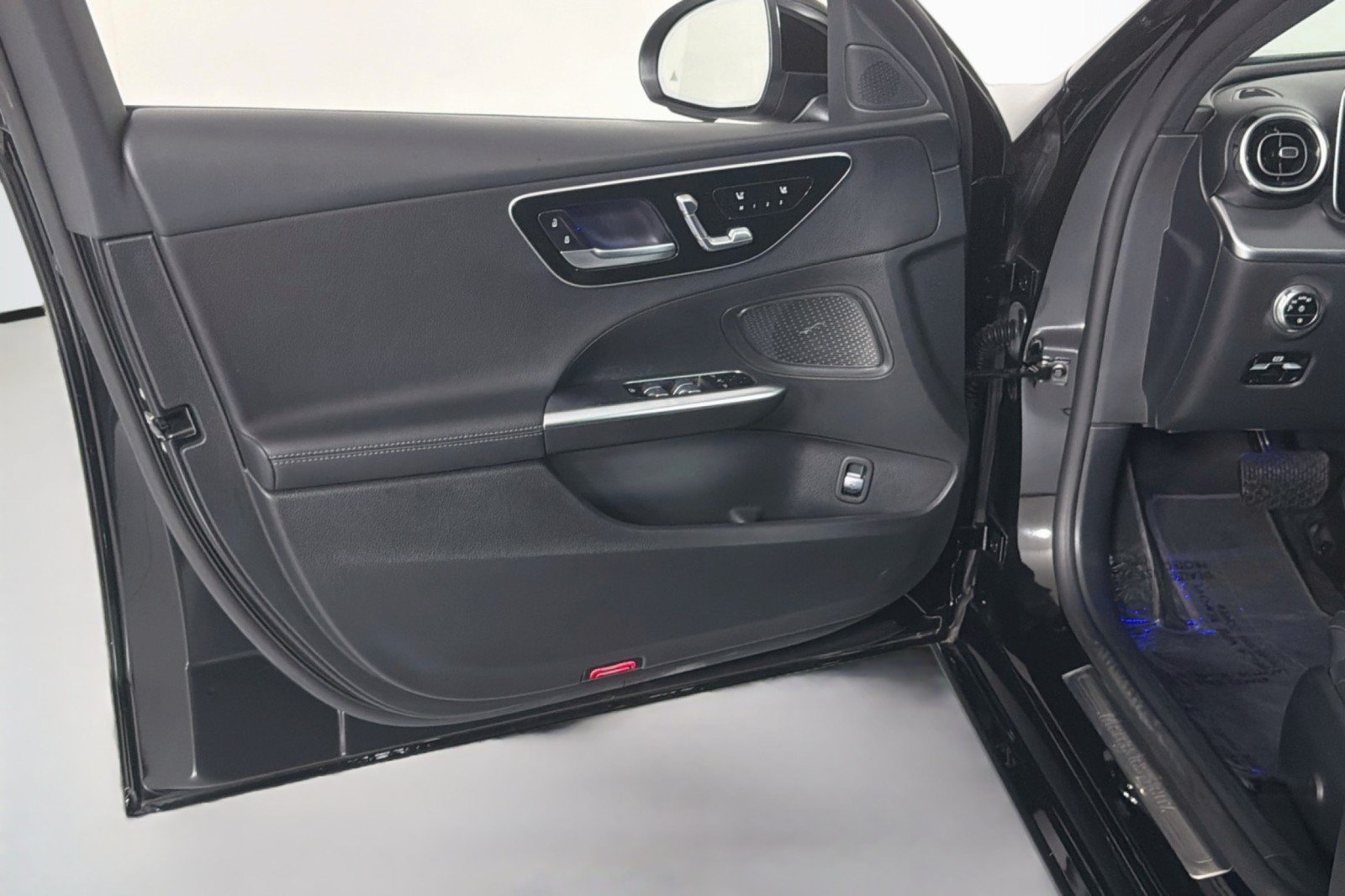 Certified 2024 Mercedes-Benz C 300 Sedan image 24