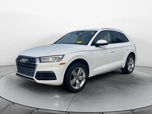 Used 2018 Audi Q5 2.0T Premium w/ Convenience Package image 3