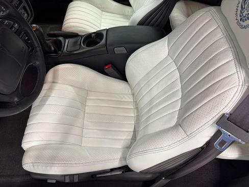 Used 1999 Pontiac Firebird Formula RWD image 49