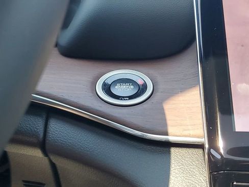 New 2025 Jeep Grand Cherokee L Summit image 13