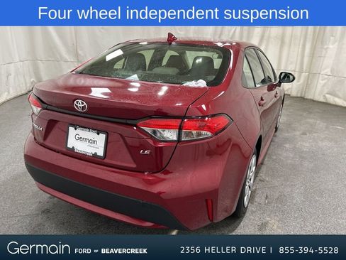 Used 2022 Toyota Corolla LE image 4