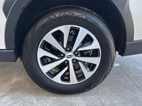 Certified 2024 Subaru Outback Premium AWD/4WD image 43