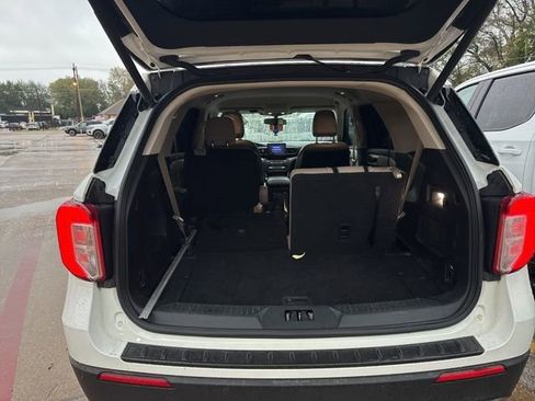 Used 2020 Ford Explorer XLT w/ Equipment Group 202A image 35