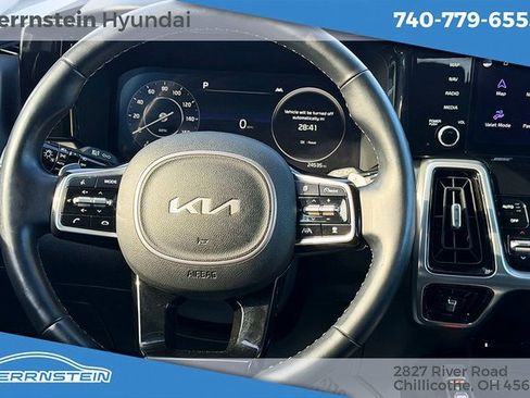 Used 2022 Kia Sorento SX image 7