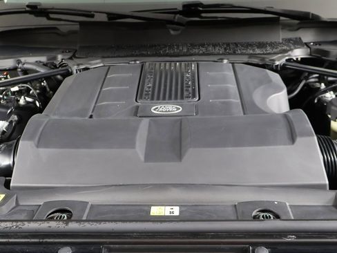 Used 2020 Land Rover Range Rover HSE image 22