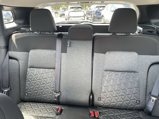Certified 2026 Nissan Kicks SV AWD/4WD image 26