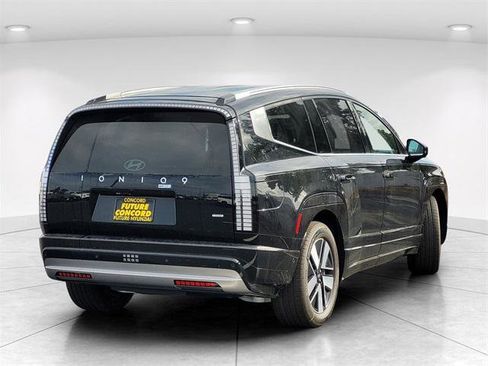 New 2026 Hyundai Ioniq 9 SEL image 3