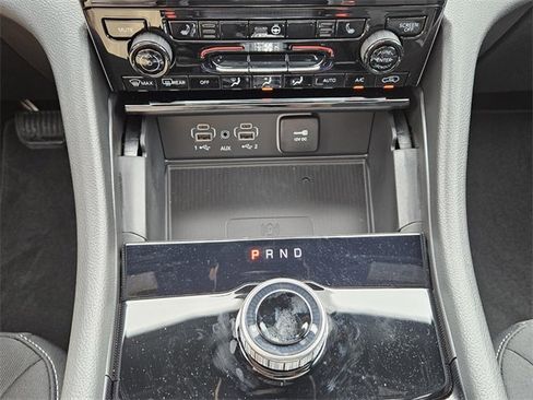 New 2025 Jeep Grand Cherokee Laredo X w/ Luxury Tech Group I image 10