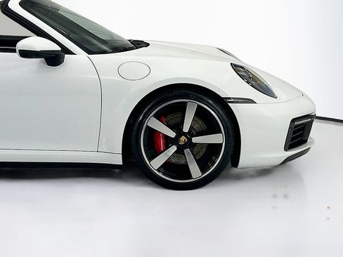 Certified 2022 Porsche 911 Targa 4S AWD/4WD image 11