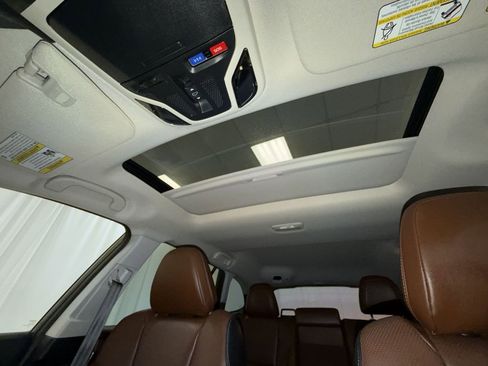 Used 2023 Subaru Outback Touring image 22