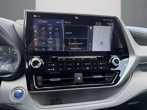 Used 2020 Toyota Highlander Platinum FWD image 9