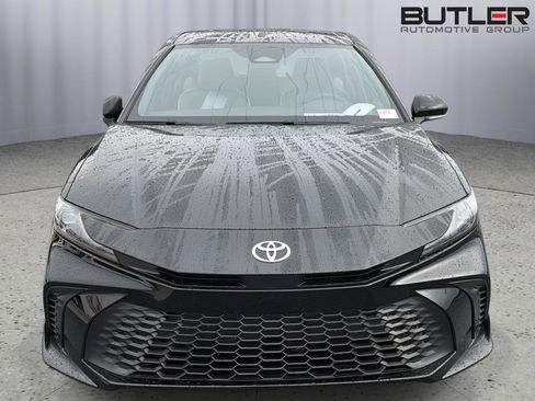 New 2026 Toyota Camry SE FWD image 9