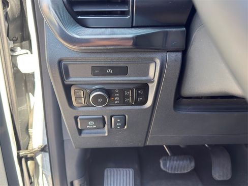 Used 2025 Ford F150 Raptor image 28