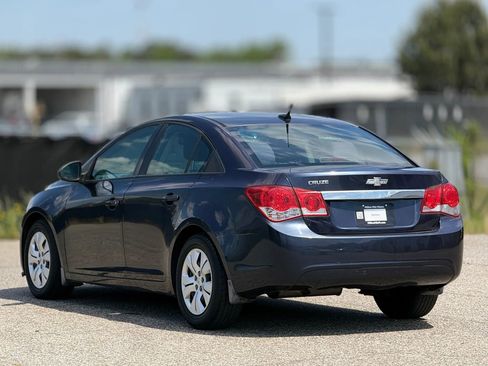 Used 2014 Chevrolet Cruze LS image 8