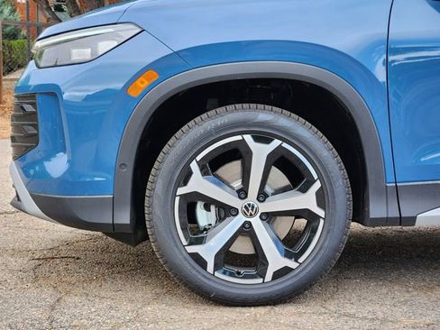 New 2026 Volkswagen Tiguan SE AWD/4WD image 8