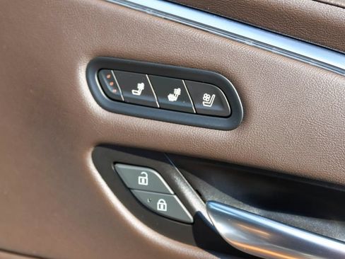 Used 2022 Cadillac Escalade Sport w/ Touring Package AWD/4WD image 21