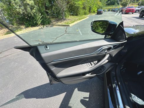 Used 2025 BMW i4 xDrive40i w/ M Sport Package AWD/4WD image 9