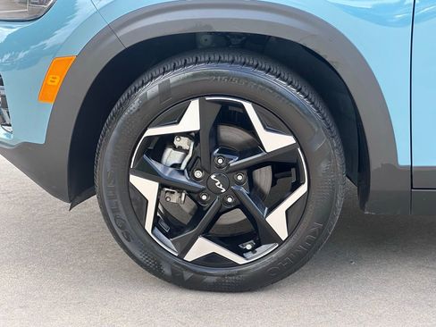 Used 2025 Kia Seltos S image 10