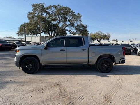 Used 2024 Chevrolet Silverado 1500 Custom image 3