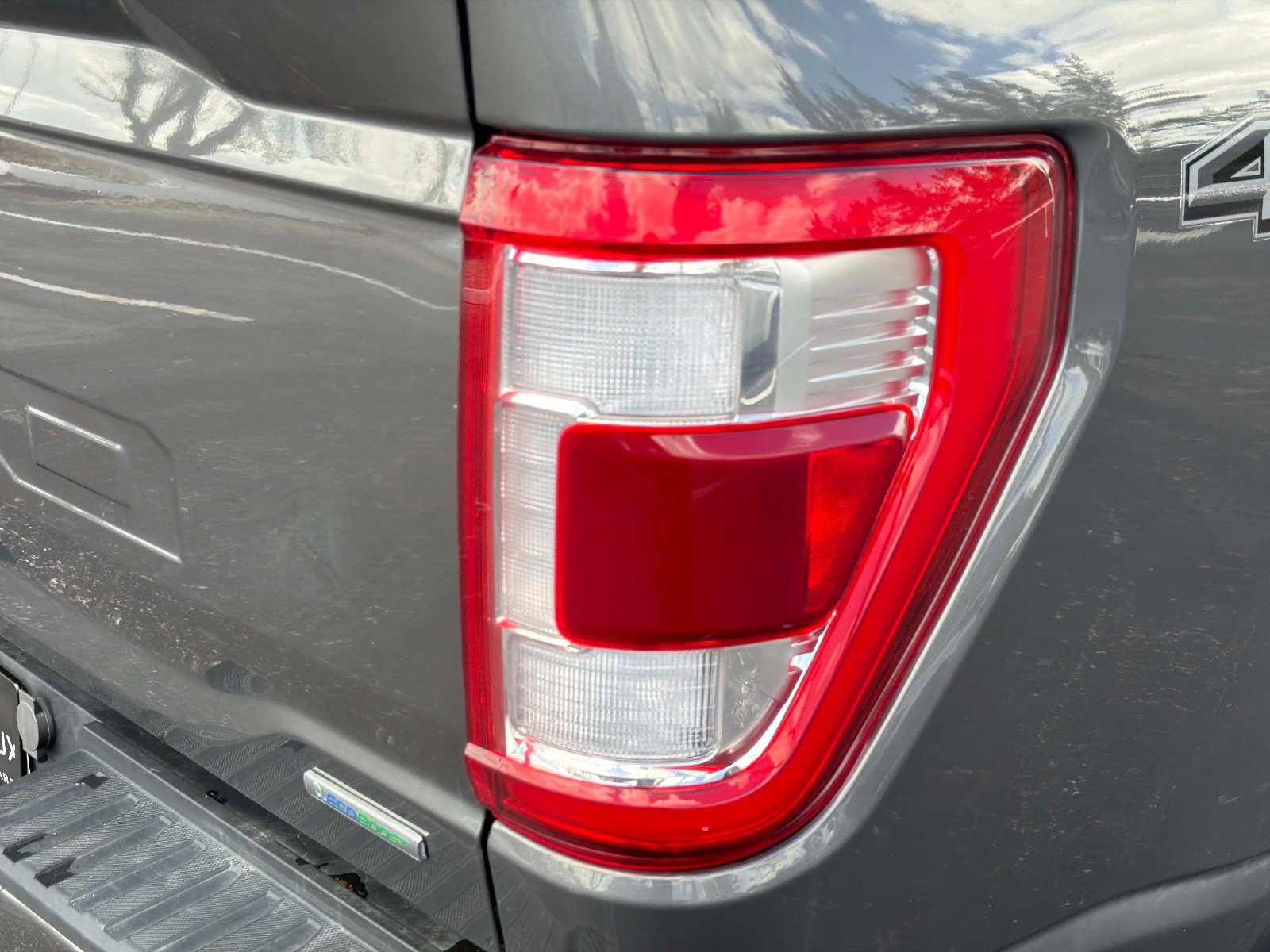 Used 2023 Ford F150 Lariat AWD/4WD image 16