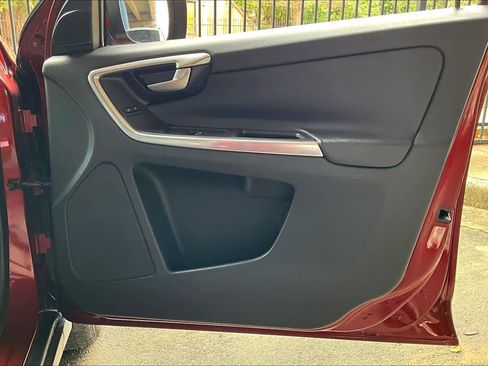 Used 2013 Volvo XC60 3.2 Premier image 22