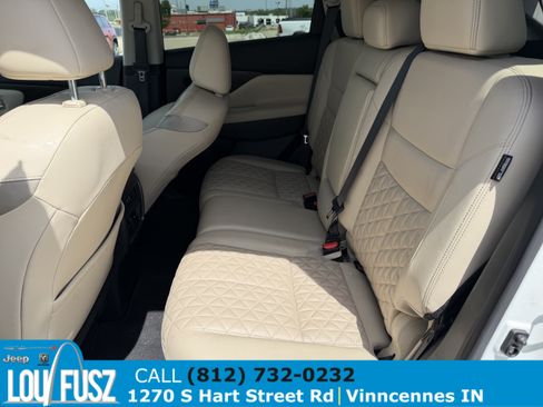 Used 2024 Nissan Murano Platinum w/ Cargo Package FWD image 12