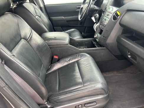 Used 2011 Honda Pilot Touring image 21
