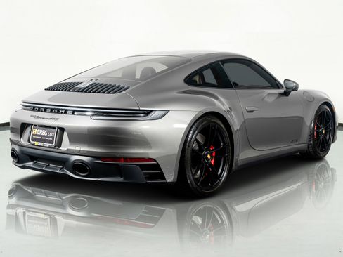 Used 2024 Porsche 911 Carrera GTS w/ Premium Package image 10