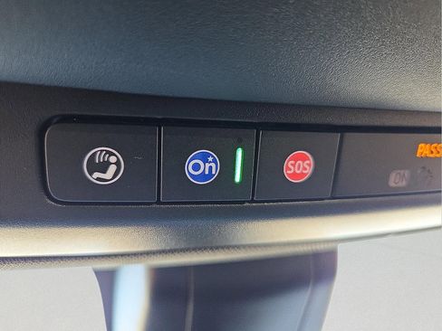 Used 2022 Chevrolet Tahoe Z71 w/ Z71 Off-Road Package image 22