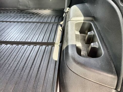 Used 2019 Honda Pilot Touring image 32