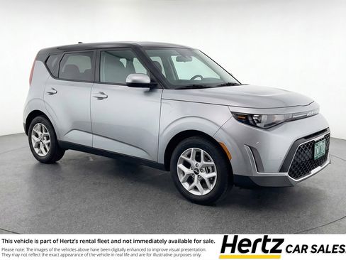 Used 2025 Kia Soul LX w/ LX Technology Package FWD image 1