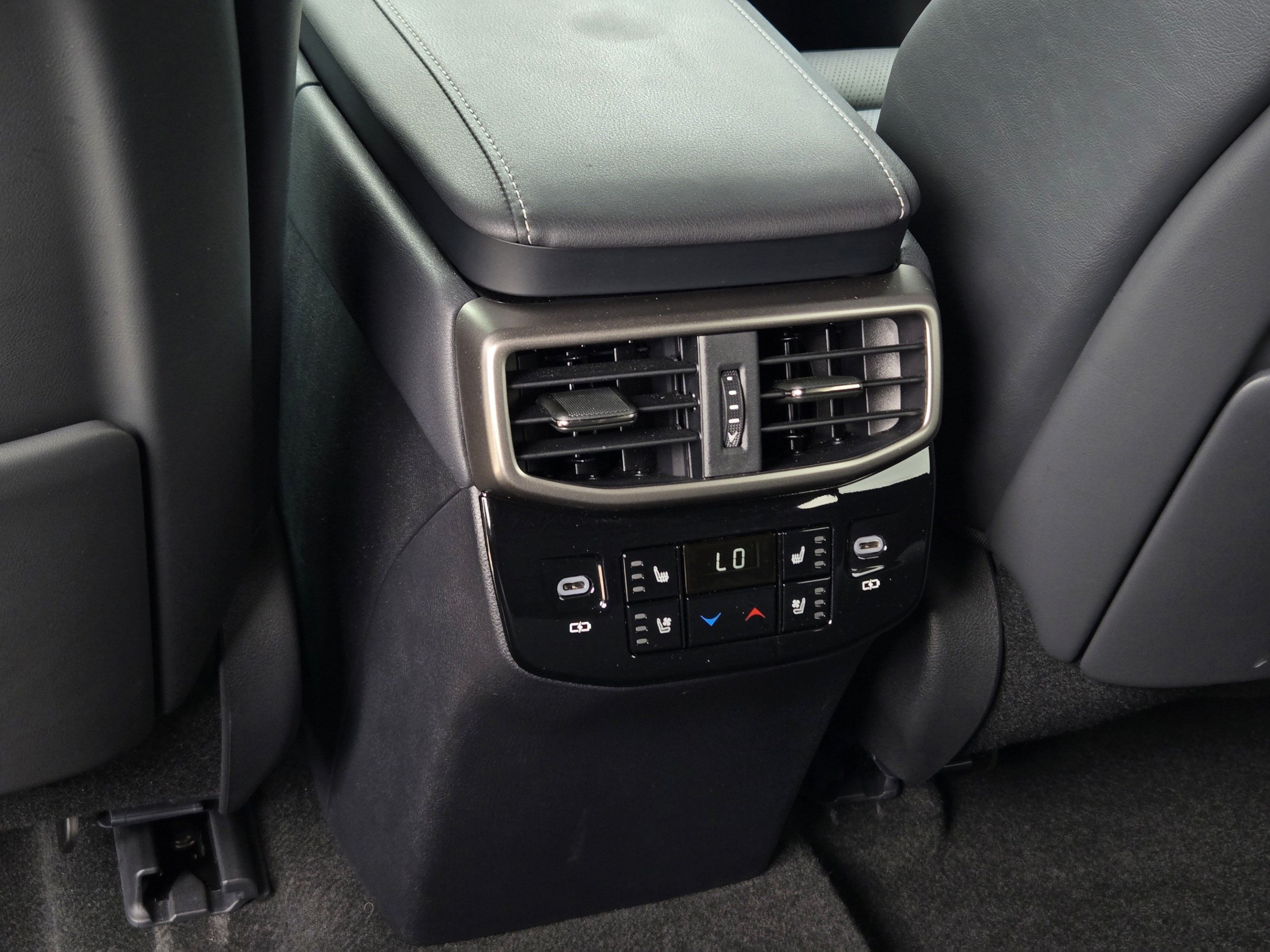 Used 2025 Lexus RX 350 FWD w/ Convenience Package image 28