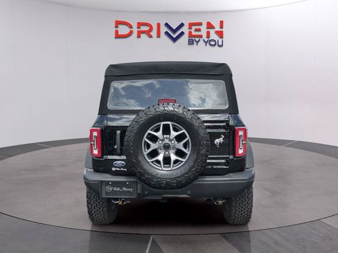 Used 2025 Ford Bronco Badlands AWD/4WD image 4