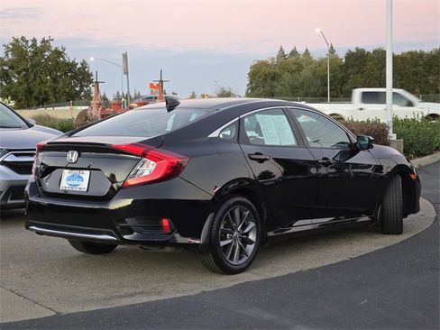 Used 2021 Honda Civic EX image 4