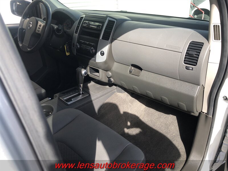 Used 2010 Nissan Xterra S AWD/4WD image 22