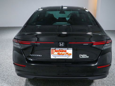 Used 2023 Honda Accord EX image 8