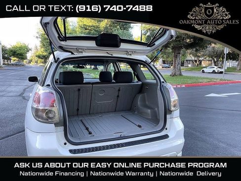 Used 2005 Toyota Matrix XR FWD image 16
