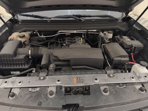 Used 2022 Chevrolet Colorado W/T w/ Custom Special Edition image 37