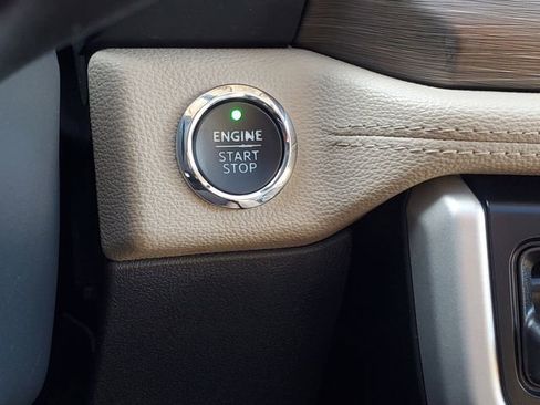 Certified 2024 Ford Expedition Limited image 17