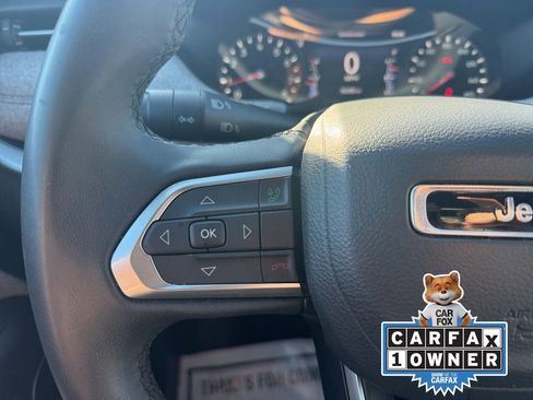 Used 2024 Jeep Compass Latitude AWD/4WD image 32